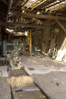 Atelier et charpente de la scierie. © Région Bourgogne-Franche-Comté, Inventaire du patrimoine