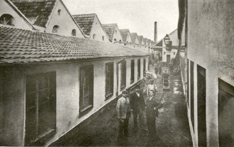 Ateliers de fabrication en rez-de-chaussée. © Région Bourgogne-Franche-Comté, Inventaire du patrimoine