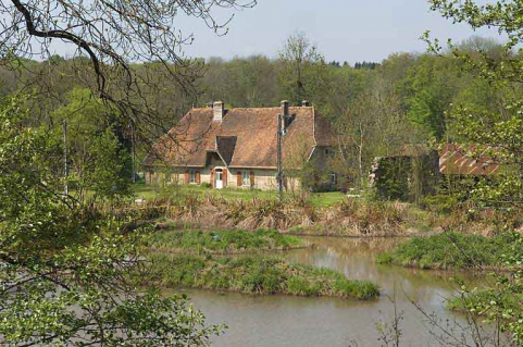 Vue d'ensemble depuis le nord-est. © Région Bourgogne-Franche-Comté, Inventaire du patrimoine