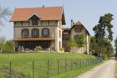 Le rendez-vous de chasse depuis le sud. © Région Bourgogne-Franche-Comté, Inventaire du patrimoine