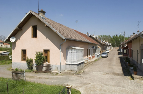 Vue d'ensemble de la cité ouvrière. © Région Bourgogne-Franche-Comté, Inventaire du patrimoine Vue d'ensemble de la cité ouvrière. © Région Bourgogne-Franche-Comté, Inventaire du patrimoine
