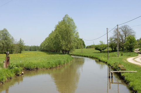 Bief d'amenée. © Région Bourgogne-Franche-Comté, Inventaire du patrimoine