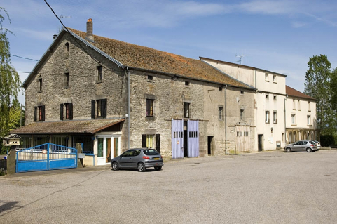 Vue d'ensemble depuis l'ouest. © Région Bourgogne-Franche-Comté, Inventaire du patrimoine