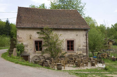 La façade ouest du moulin à farine. © Région Bourgogne-Franche-Comté, Inventaire du patrimoine