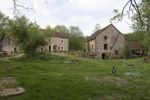 Vue d'ensemble depuis le sud-ouest. © Région Bourgogne-Franche-Comté, Inventaire du patrimoine