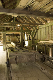 Intérieur de l'atelier. © Région Bourgogne-Franche-Comté, Inventaire du patrimoine Intérieur de l'atelier. © Région Bourgogne-Franche-Comté, Inventaire du patrimoine
