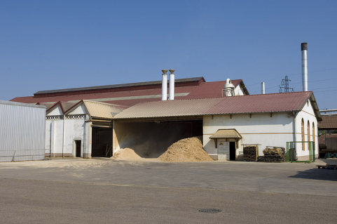 Atelier de réparation et entrepôt industriel vus depuis le sud. © Région Bourgogne-Franche-Comté, Inventaire du patrimoine