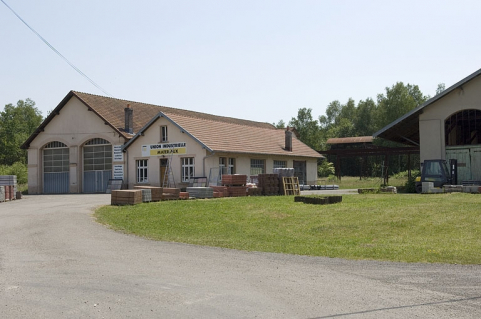 Atelier de fabrication (?). © Région Bourgogne-Franche-Comté, Inventaire du patrimoine Atelier de fabrication (?). © Région Bourgogne-Franche-Comté, Inventaire du patrimoine