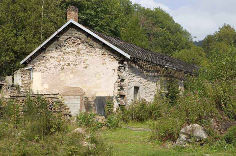 Ancien atelier de fabrication (galvanisation et trempe). © Région Bourgogne-Franche-Comté, Inventaire du patrimoine Ancien atelier de fabrication (galvanisation et trempe). © Région Bourgogne-Franche-Comté, Inventaire du patrimoine