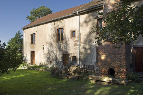 Partie sud (logement) de la façade postérieure. © Région Bourgogne-Franche-Comté, Inventaire du patrimoine