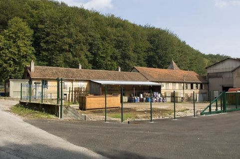 Bâtiments industriels depuis l'ouest. © Région Bourgogne-Franche-Comté, Inventaire du patrimoine Bâtiments industriels depuis l'ouest. © Région Bourgogne-Franche-Comté, Inventaire du patrimoine