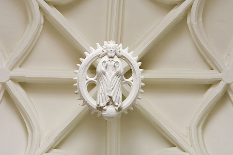 Détail de la clef de voûte, vue de face. © Région Bourgogne-Franche-Comté, Inventaire du patrimoine