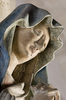 Statue de la Vierge : le visage. © Région Bourgogne-Franche-Comté, Inventaire du patrimoine