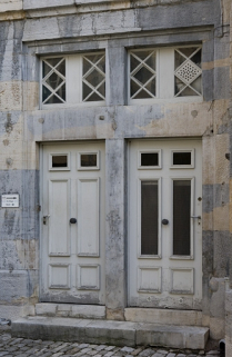 Détail de deux portes de l'aile à gauche de la cour © Région Bourgogne-Franche-Comté, Inventaire du patrimoine