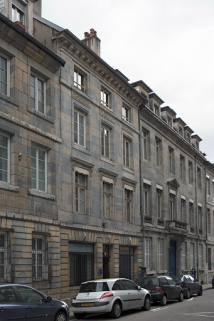 Vue d'ensemble du logis principal depuis la rue, de trois quarts gauche. © Région Bourgogne-Franche-Comté, Inventaire du patrimoine