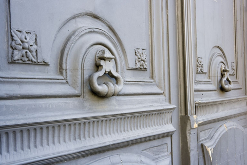 Détail de la partie centrale du portail d'entrée. © Région Bourgogne-Franche-Comté, Inventaire du patrimoine