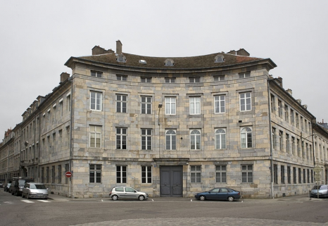 Vue d 'ensemble depuis la rue. © Région Bourgogne-Franche-Comté, Inventaire du patrimoine