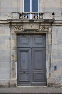 Détail du portail d'entrée. © Région Bourgogne-Franche-Comté, Inventaire du patrimoine