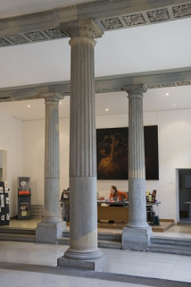 Vue d'ensemble de l'entrée depuis la cage d'escalier. © Région Bourgogne-Franche-Comté, Inventaire du patrimoine