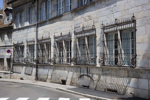 Détail du rez-de-chaussée sur la rue des Martelots. © Région Bourgogne-Franche-Comté, Inventaire du Patrimoine