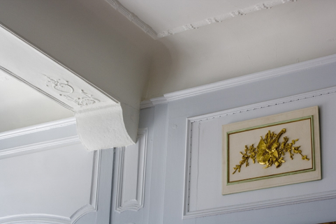 Intérieur, premier étage : détail d'une poutre du plafond, chambre à gauche du salon. © Région Bourgogne-Franche-Comté, Inventaire du Patrimoine