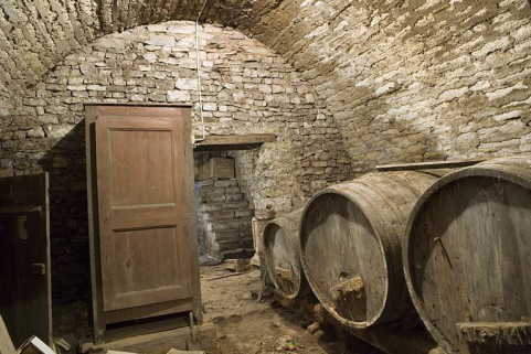 Intérieur, sous-sol : cave droite, partie médiane. © Région Bourgogne-Franche-Comté, Inventaire du Patrimoine