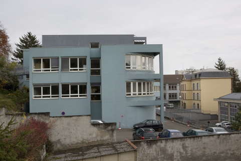 Vue face latérale droite bâtiment D depuis rue. © Région Bourgogne-Franche-Comté, Inventaire du patrimoine
