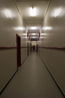 Bâtiment B. Vue couloir. © Région Bourgogne-Franche-Comté, Inventaire du patrimoine