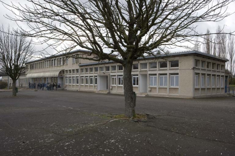Vue de trois quarts gauche du bâtiment B. © Région Bourgogne-Franche-Comté, Inventaire du patrimoine