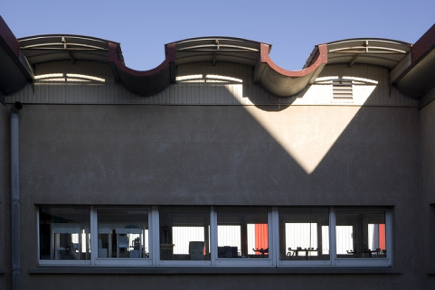 Site récent, atelier d'horlogerie : toiture. © Région Bourgogne-Franche-Comté, Inventaire du patrimoine Site récent, atelier d'horlogerie : toiture. © Région Bourgogne-Franche-Comté, Inventaire du patrimoine