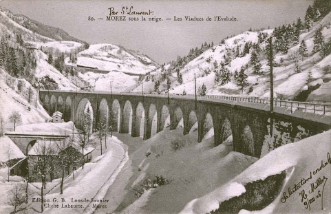 Morez sous la neige. - Les Viaducs de l'Evalude, entre 1900 et 1906. © Région Bourgogne-Franche-Comté, Inventaire du patrimoine Morez sous la neige. - Les Viaducs de l'Evalude, entre 1900 et 1906. © Région Bourgogne-Franche-Comté, Inventaire du patrimoine