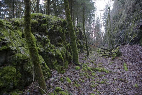 Tranchée du premier tracé abandonnée. © Région Bourgogne-Franche-Comté, Inventaire du patrimoine