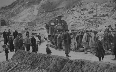 [Pose d'une voie provisoire côté Andelot-en-Montagne], 1912. © Région Bourgogne-Franche-Comté, Inventaire du patrimoine
