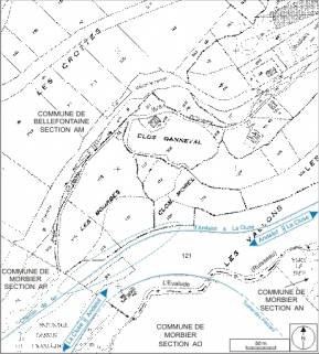 Plan-masse et de situation. Montage d'extraits du plan cadastral, Bellefontaine, 1983, section AM (1:2000), et Morbier, 2006, sections AN et AP, échelle 1:3000. © Région Bourgogne-Franche-Comté, Inventaire du patrimoine