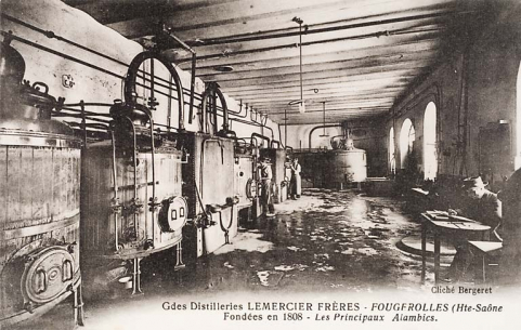 Grandes distilleries Lemercier Frères. Fougerolles [...] Les principaux alambics. © Région Bourgogne-Franche-Comté, Inventaire du patrimoine