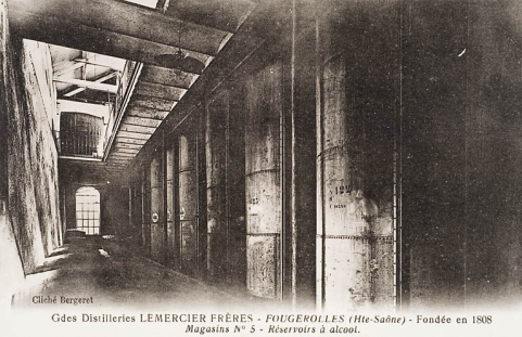 Grandes distilleries Lemercier Frères. Fougerolles [...] Magasins n° 5. Réservoirs à alcool. © Région Bourgogne-Franche-Comté, Inventaire du patrimoine