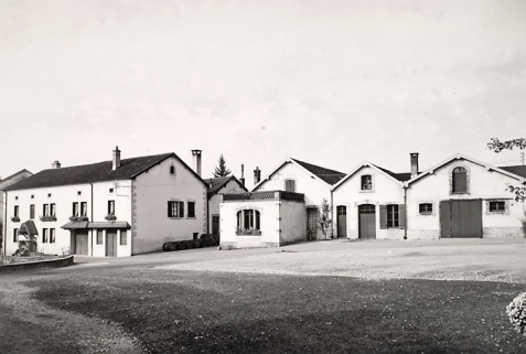 Vue d'ensemble depuis le sud-est. © Région Bourgogne-Franche-Comté, Inventaire du patrimoine