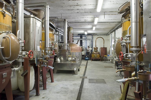 Atelier de distillation. Vue d'ensemble depuis le nord. © Région Bourgogne-Franche-Comté, Inventaire du patrimoine