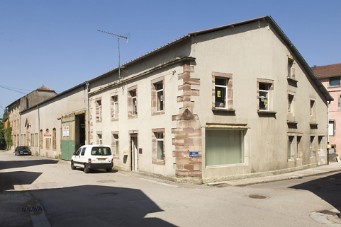 Vue d'ensemble depuis l'est. © Région Bourgogne-Franche-Comté, Inventaire du patrimoine