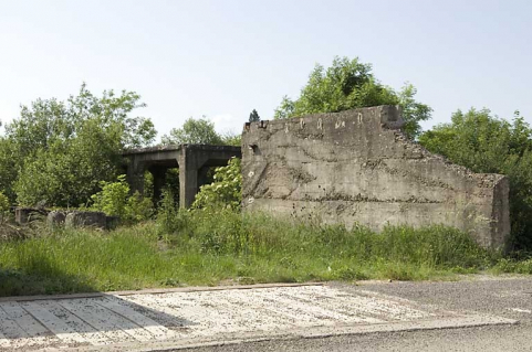 Ruines du bâtiment des fours. © Région Bourgogne-Franche-Comté, Inventaire du patrimoine