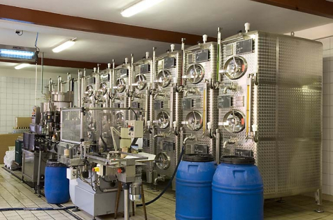 Chai. Batterie de cuves. © Région Bourgogne-Franche-Comté, Inventaire du patrimoine