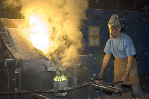 Transport de la poche de bronze. © Région Bourgogne-Franche-Comté, Inventaire du patrimoine Transport de la poche de bronze. © Région Bourgogne-Franche-Comté, Inventaire du patrimoine