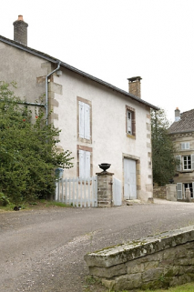 Logement des domestiques, depuis l'entrée. © Région Bourgogne-Franche-Comté, Inventaire du patrimoine