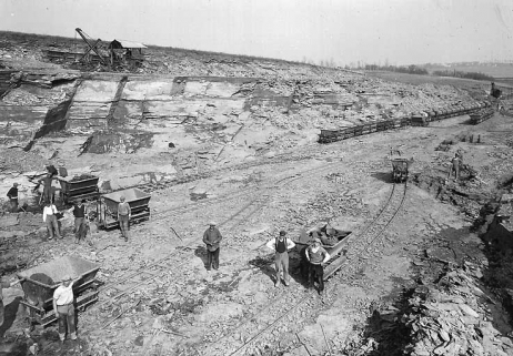 Vue d'ensemble de la carrière en exploitation. © Région Bourgogne-Franche-Comté, Inventaire du patrimoine