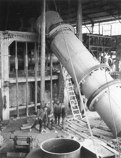 Mise en place du séchoir. © Région Bourgogne-Franche-Comté, Inventaire du patrimoine