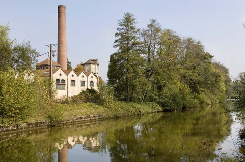 Vue d'ensemble depuis le sud du canal. © Région Bourgogne-Franche-Comté, Inventaire du patrimoine