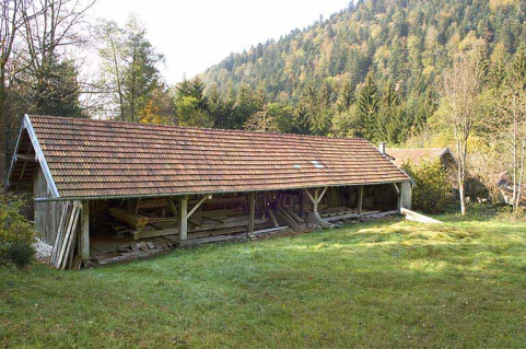 Vue d'ensemble depuis le sud-est. © Région Bourgogne-Franche-Comté, Inventaire du patrimoine