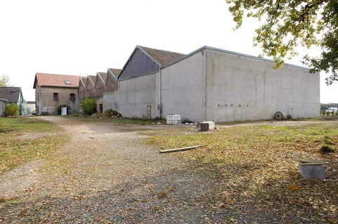 Vue d'ensemble depuis le nord-ouest. © Région Bourgogne-Franche-Comté, Inventaire du patrimoine