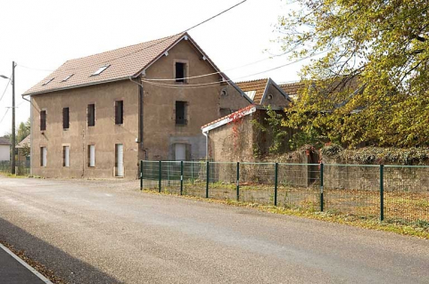 Vue d'ensemble depuis le nord-est. © Région Bourgogne-Franche-Comté, Inventaire du patrimoine