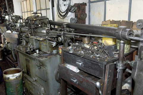 Tours à décolleter Petermann (O) et André Bechler (P). © Région Bourgogne-Franche-Comté, Inventaire du patrimoine